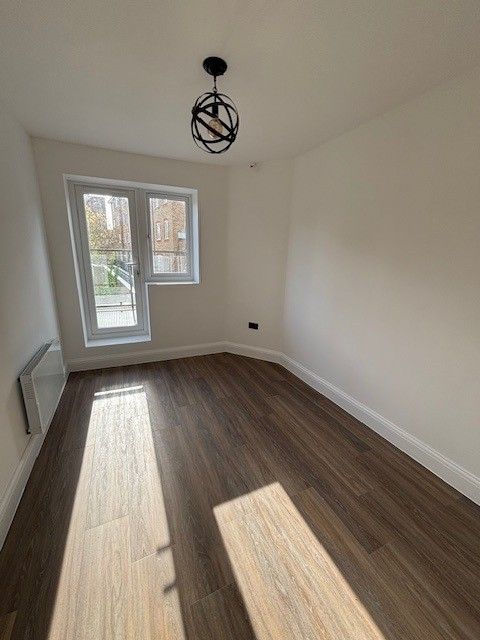 Property photo 3 of 5 Bedroom