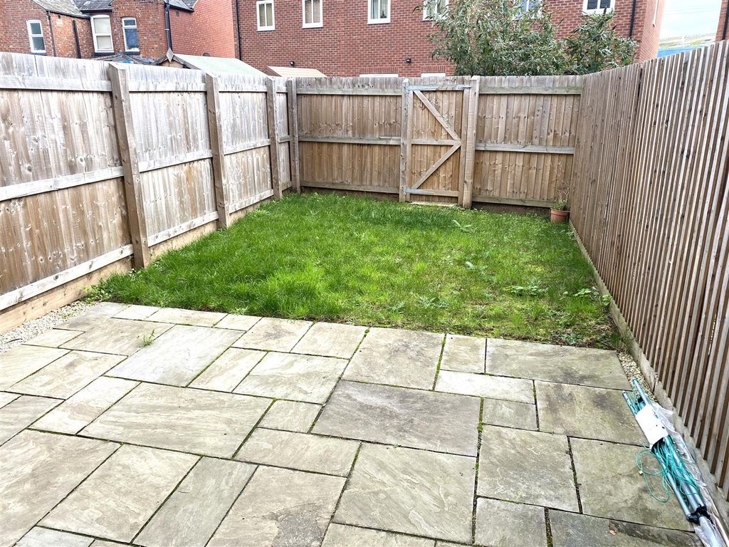 Property photo 2 of 8 Rear Garden