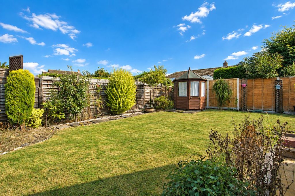 Property photo 2 of 12