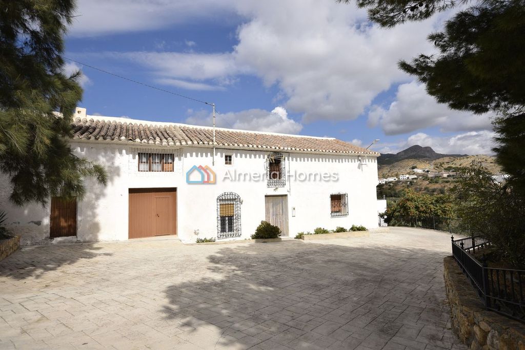 Property photo 1 of 30