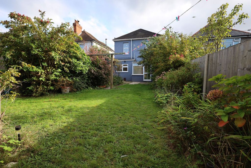 Property photo 3 of 14 Photo 13