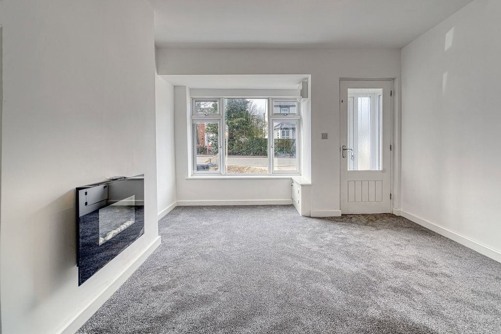 Property photo 3 of 26