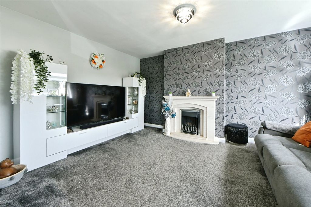 Property photo 3 of 18 Picture No. 39