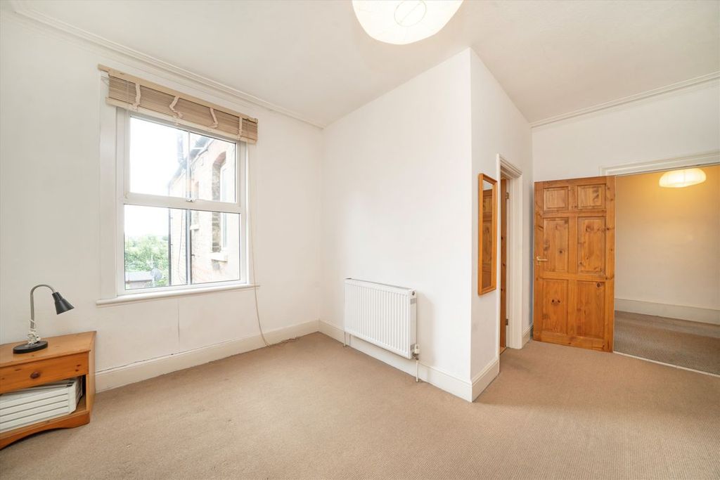 Property photo 3 of 7