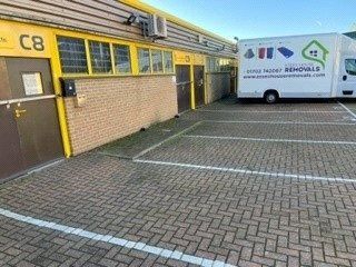 Property photo 2 of 11 Picture No. 14