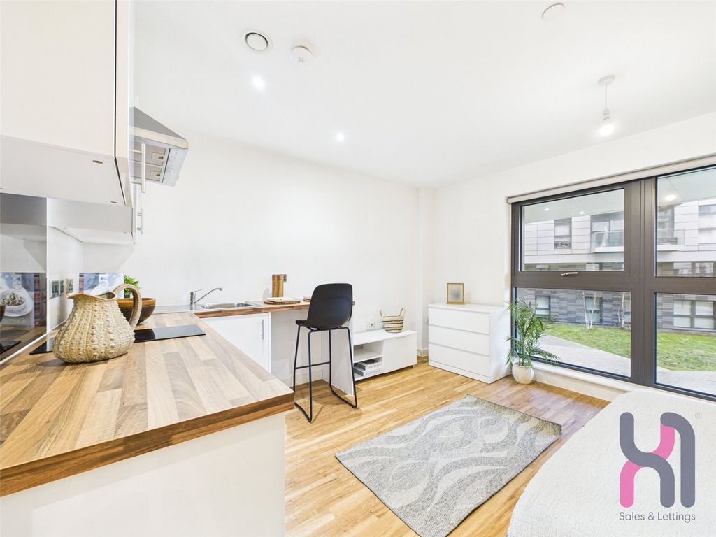 Property photo 1 of 6 Picture No. 21