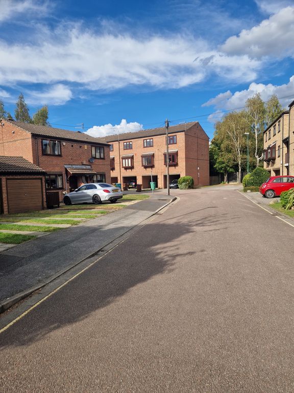 Property photo 2 of 23 Lovely Manor Estate