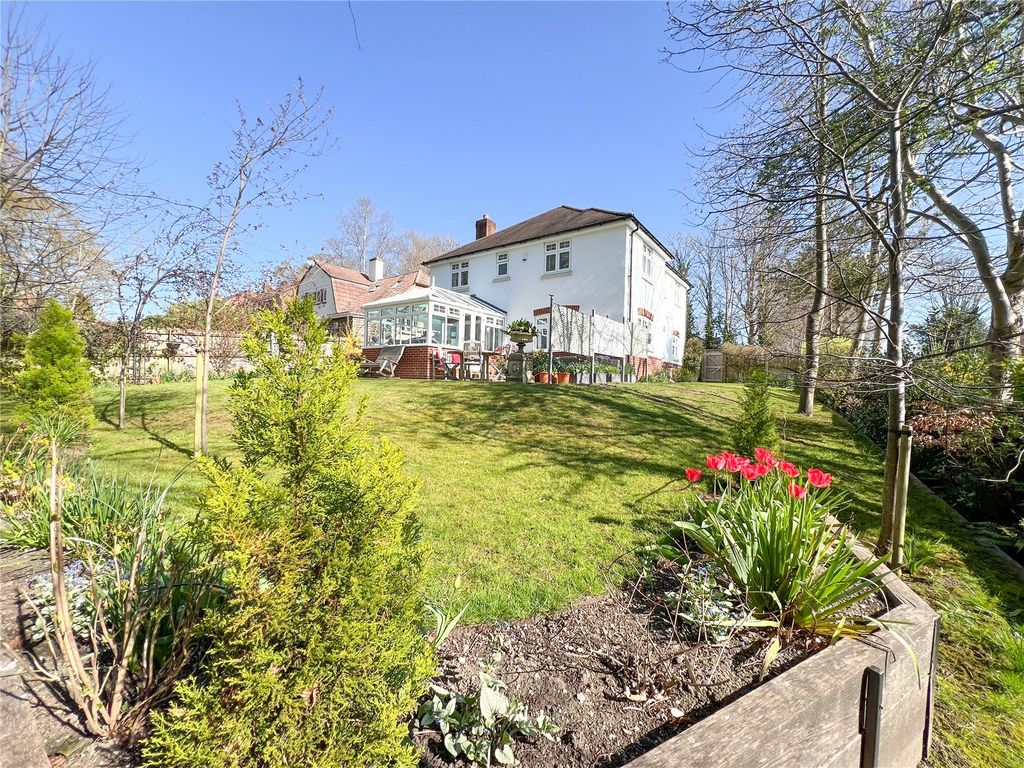 Property photo 2 of 28 Picture No. 31