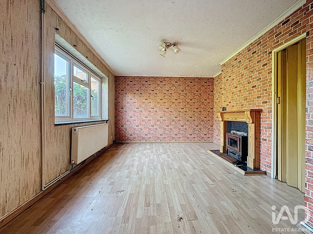 Property photo 3 of 13