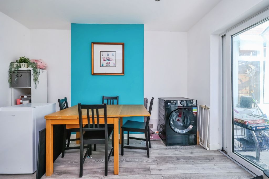 Additional image 8 of 3 bed semi-detached house for saleIngram Road, Nottingham NG6