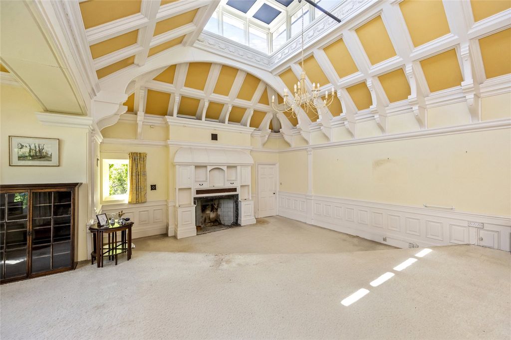 Property photo 3 of 26 Drawing Room