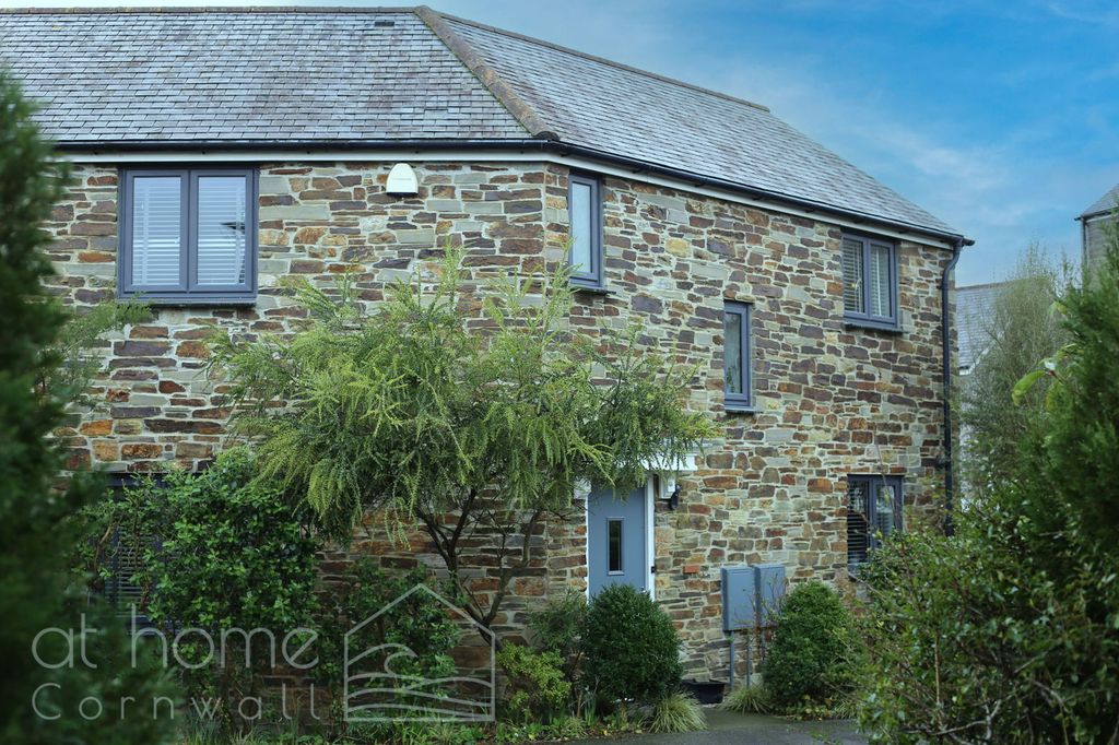 Property photo 1 of 67