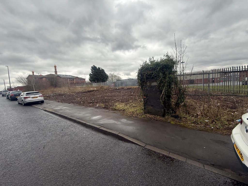 Property photo 2 of 6