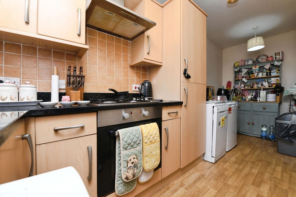 Property photo 3 of 12 Pbox-Img.Jpg
