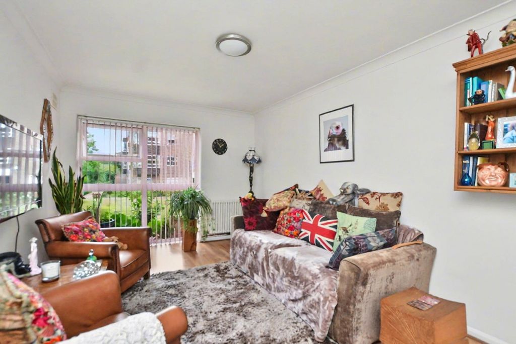 Property photo 3 of 10 Picture No. 22