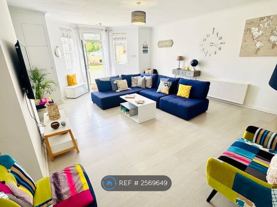 Property photo 1 of 35