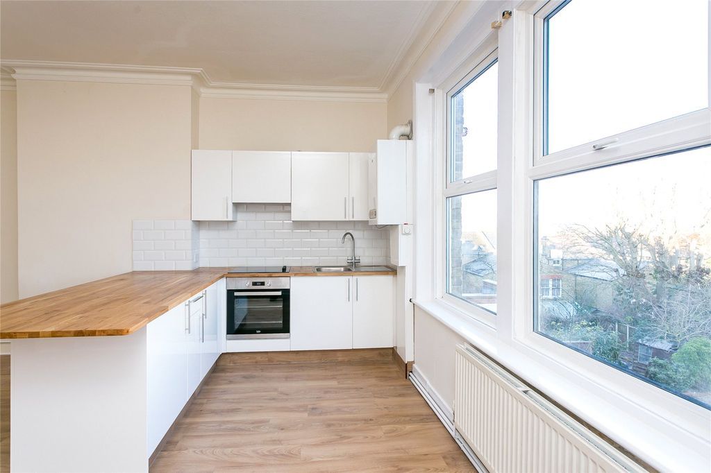Property photo 2 of 7 Picture No. 02