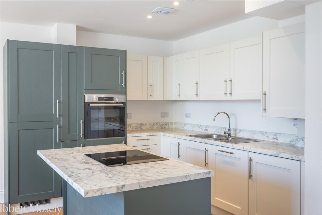 Property photo 2 of 14 9 Kitchen.Jpg