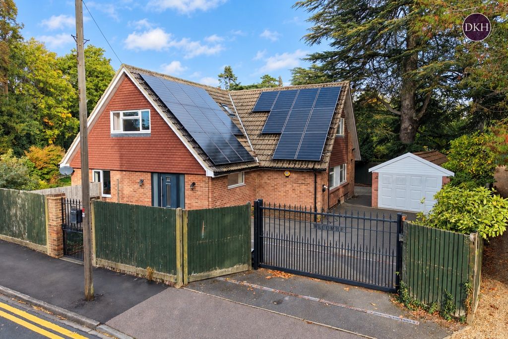 Property photo 1 of 18 Picture No. 04