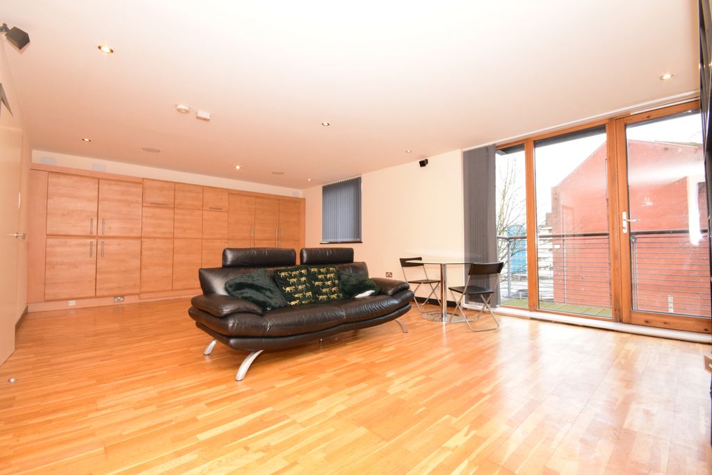 Property photo 3 of 10 Living Area