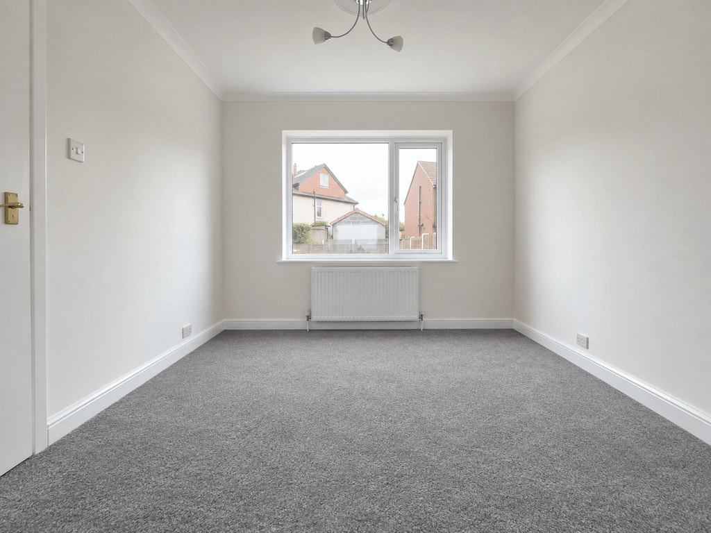Property photo 3 of 6 Haddon Rd (1)