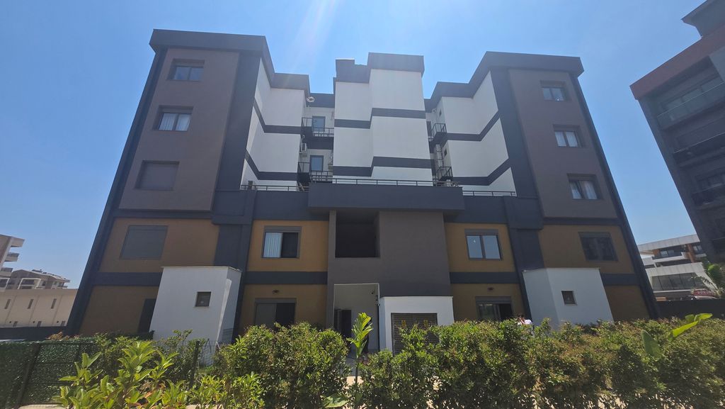 Property photo 1 of 10 Residential Antalya Apartments In Altintas For Sale - A Small Complex Of Apartments