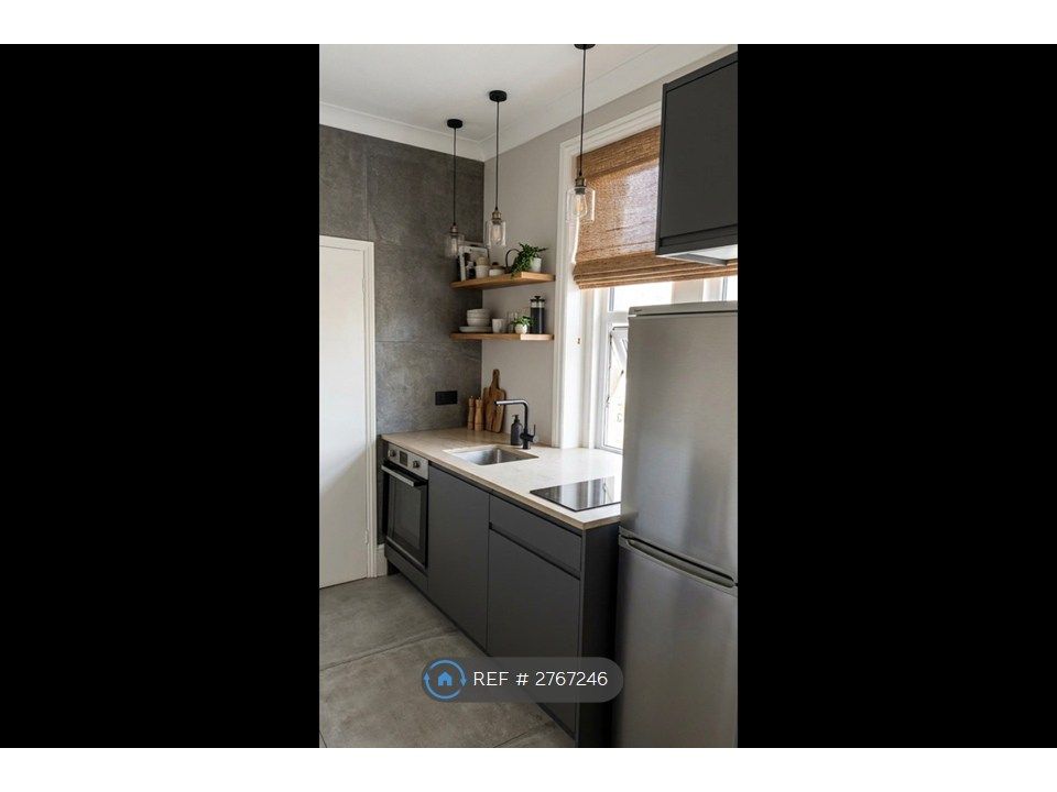Property photo 3 of 4