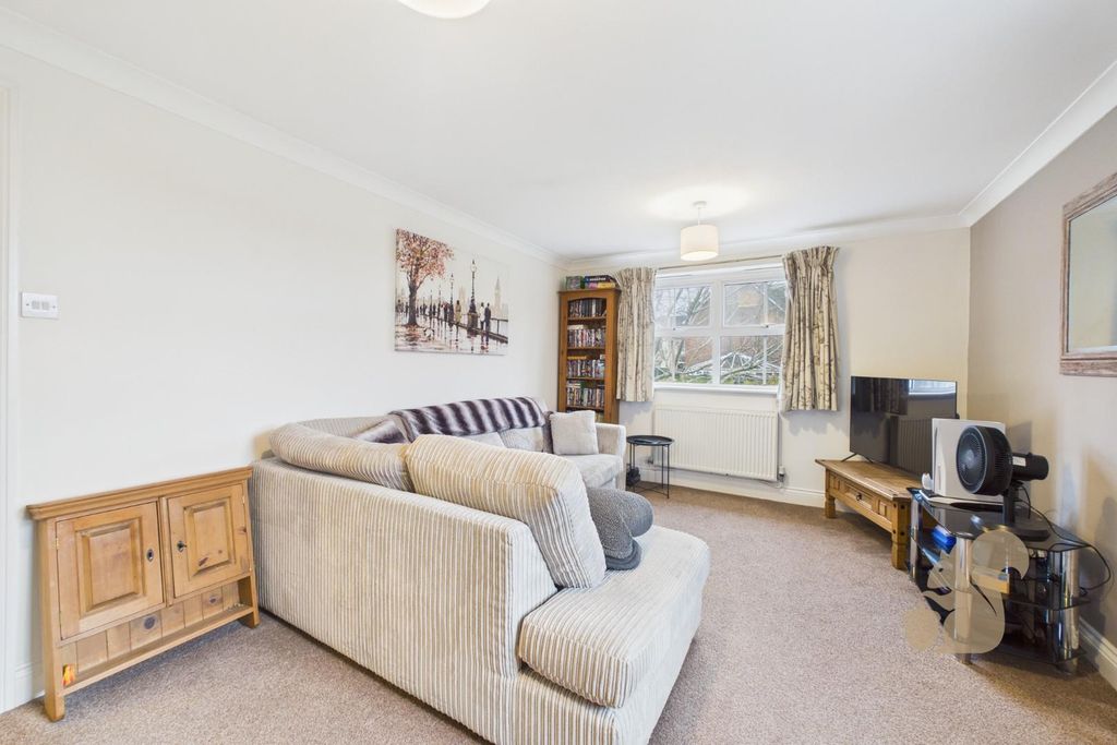 Property photo 2 of 10 Cam01659G0-Pr0668-Still006.Jpg