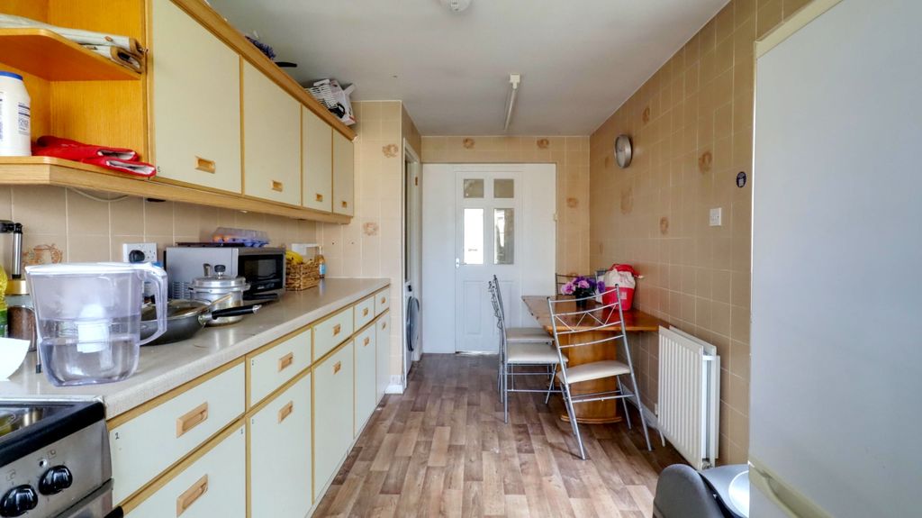 Property photo 2 of 16 2. Kitchen 2