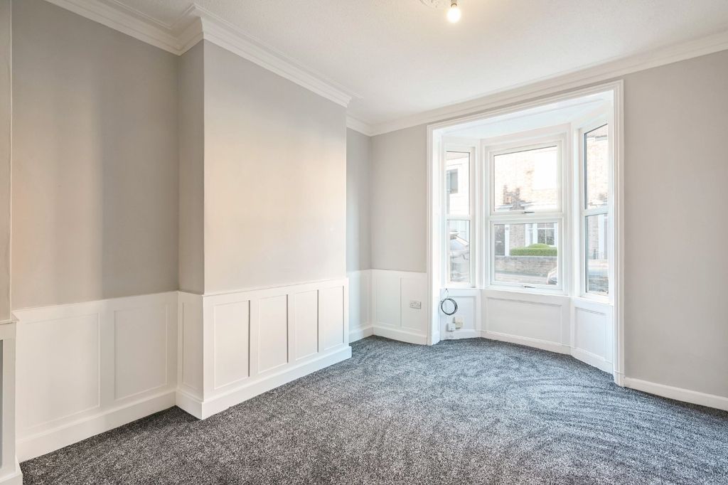 Property photo 2 of 9 Picture 2