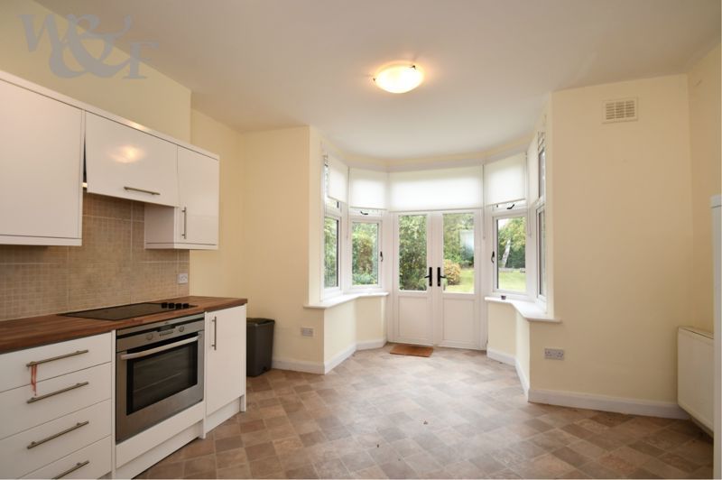 Property photo 3 of 35 Photo 14