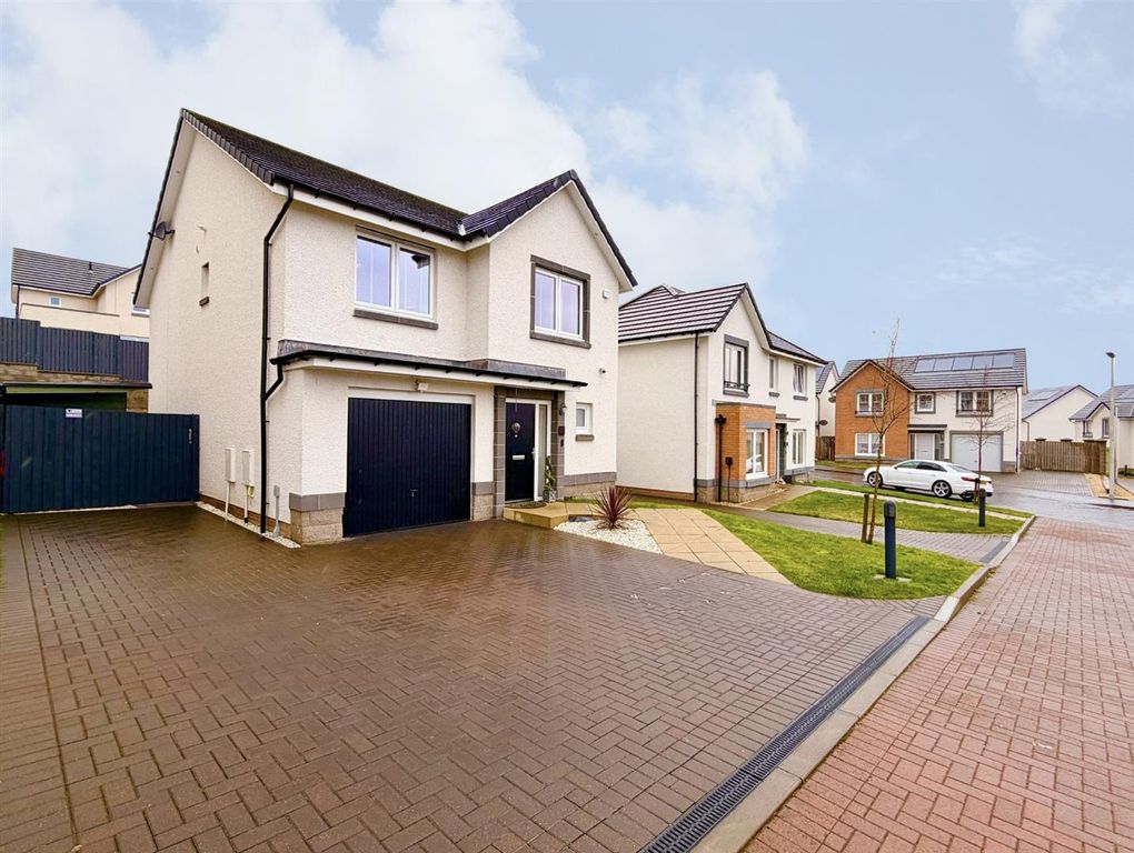 Property photo 1 of 25 Exterior