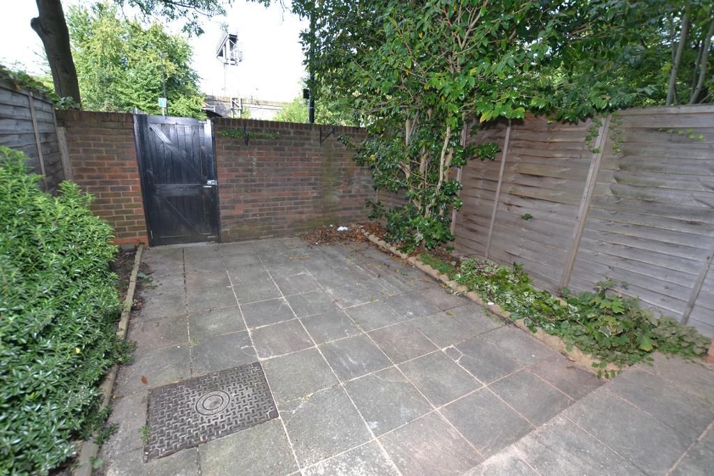 Property photo 2 of 9 Photo 2