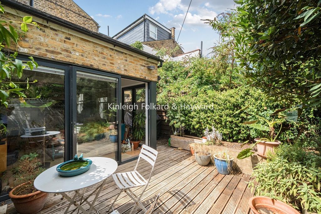 Property photo 2 of 20 Picture No. 05