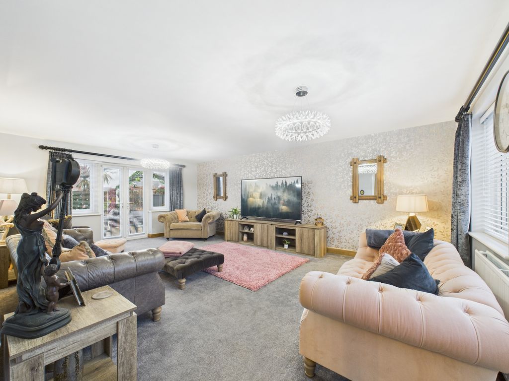 Property photo 3 of 45