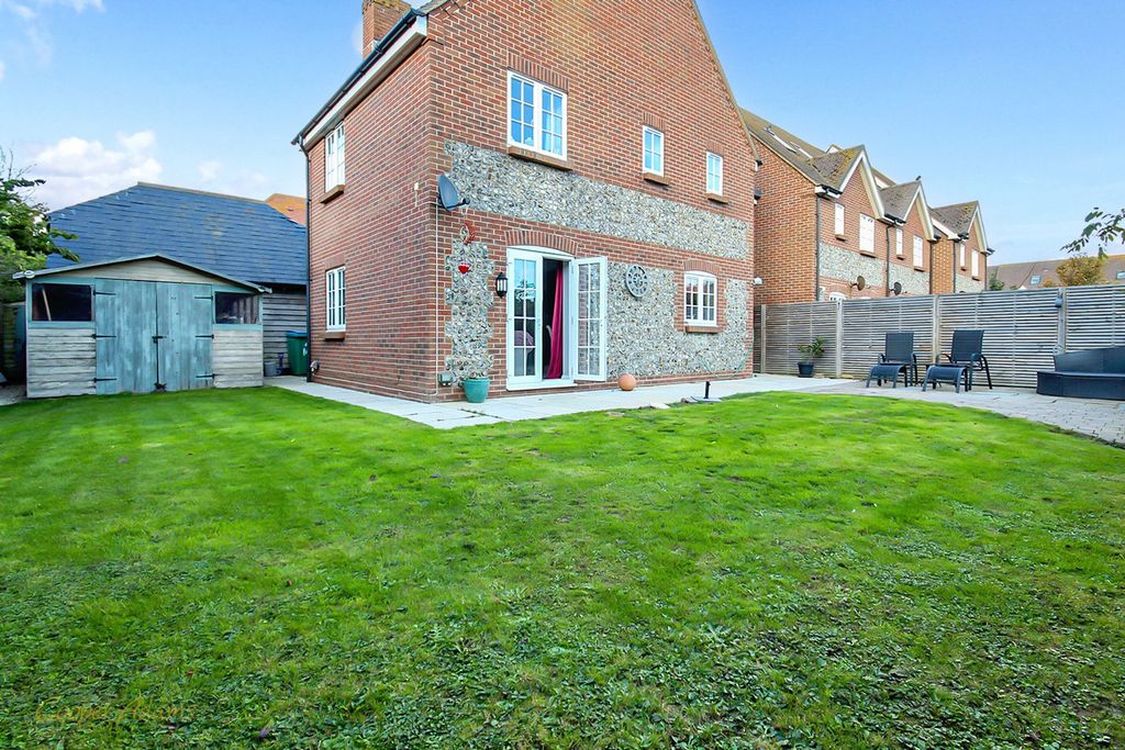 Property photo 3 of 11 Rear Garden