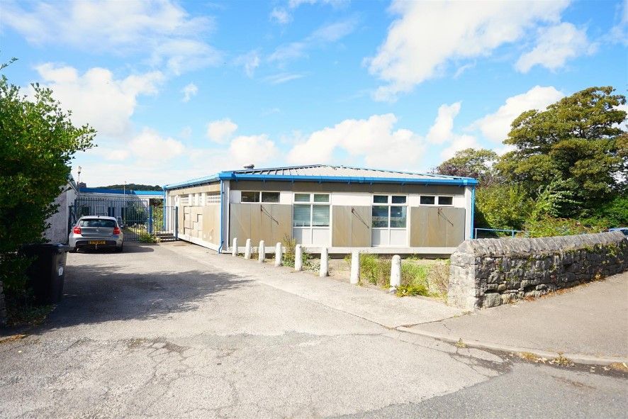 Property photo 3 of 6