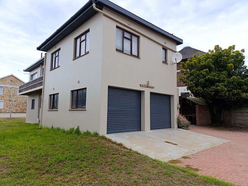 Property photo 1 of 44 1Sr1697151