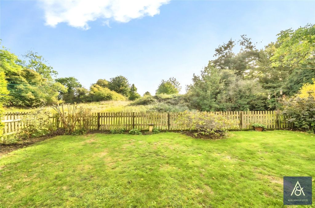Property photo 2 of 23 Picture No. 67