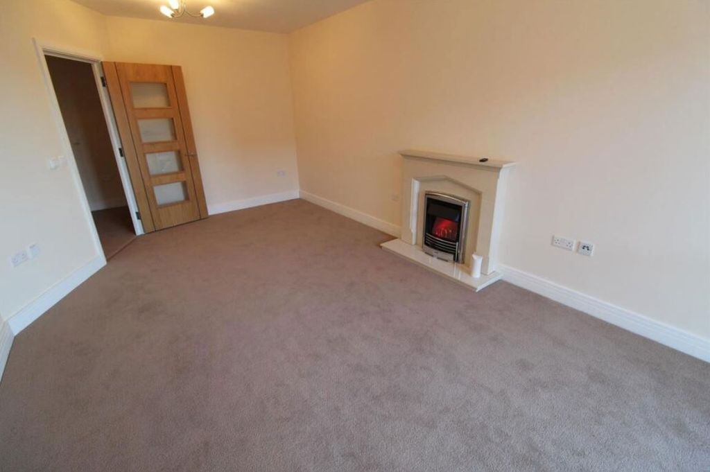 Property photo 3 of 10