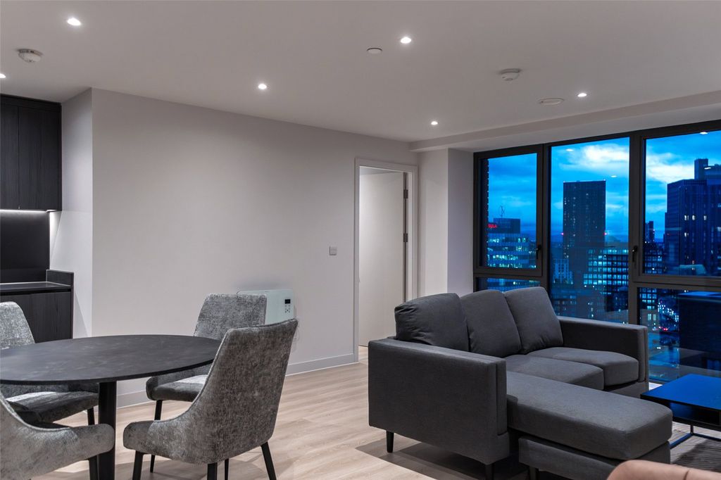 Property photo 1 of 22 Picture No. 21