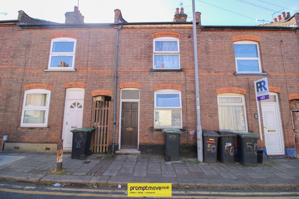 Property photo 1 of 12 Na