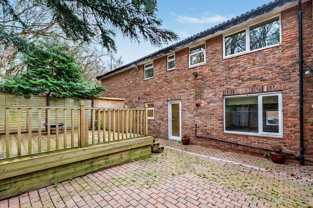 Property photo 1 of 13 Outside
