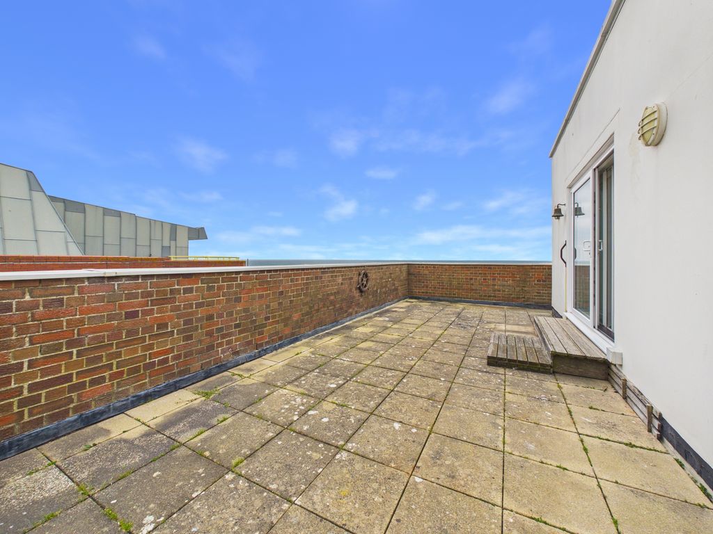 Property photo 2 of 16 Cam03519G0-Pr0513-Still004