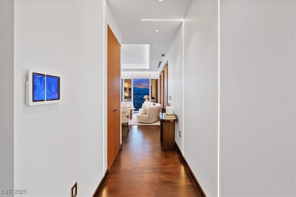 Property photo 2 of 37