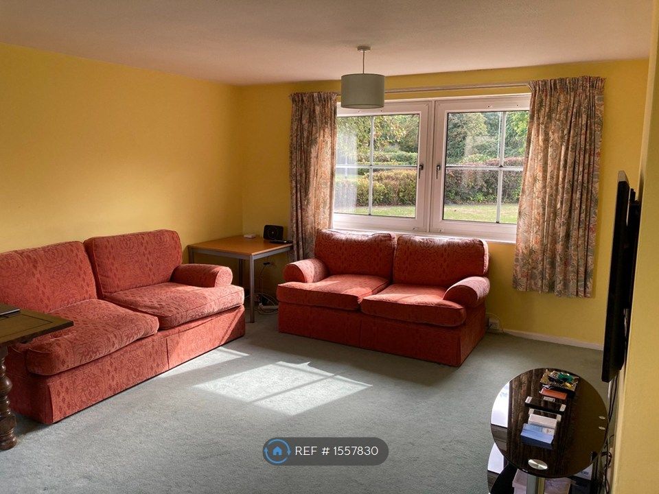 Property photo 3 of 17 Sitting Room