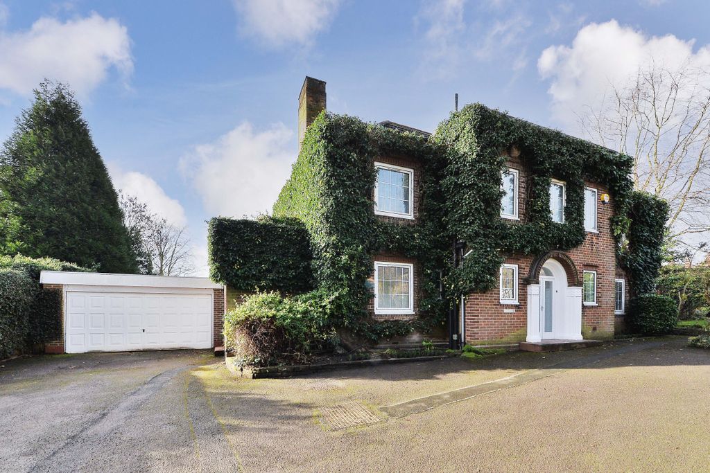 Property photo 1 of 42