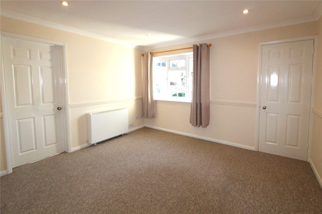 Property photo 2 of 7 Picture No. 06