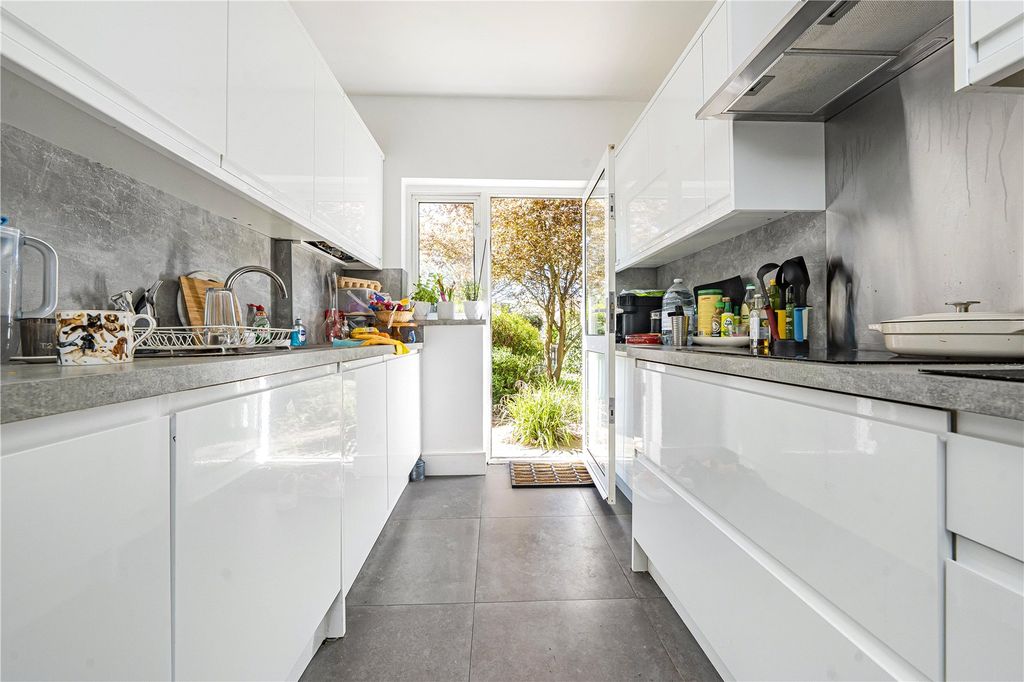 Property photo 2 of 9 Picture No. 02