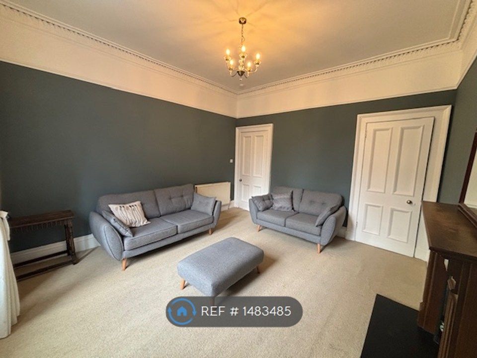 Property photo 2 of 19 Lounge/2nd Bedroom